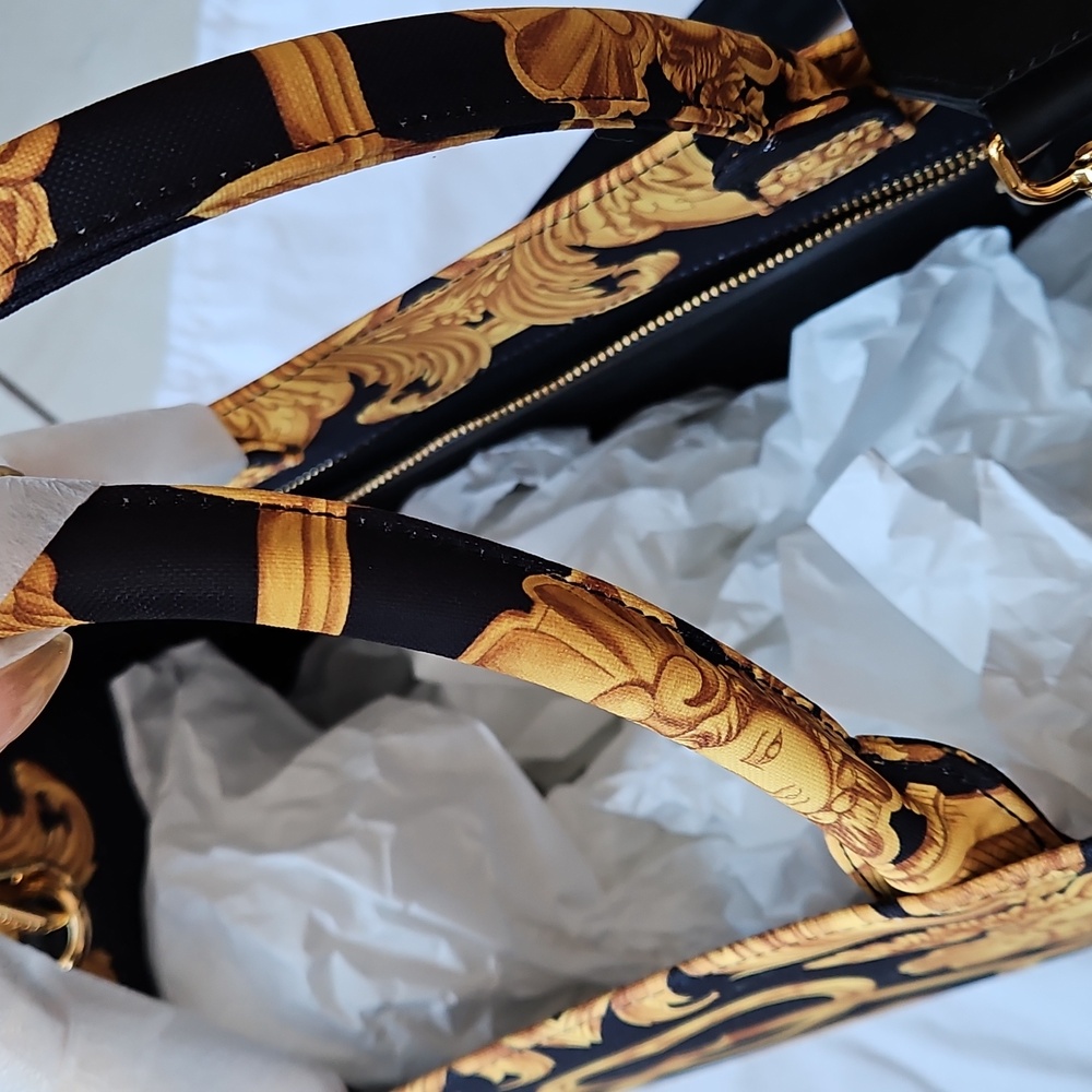 NWT Versace Baroque Print Tote Bag - Black and Gold W/Dustbag - Picture 7 of 11